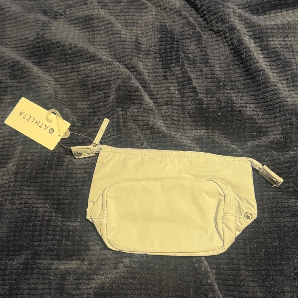 Athleta Light Blue Nylon Zip Cosmetic Pouch with Front Pocket
